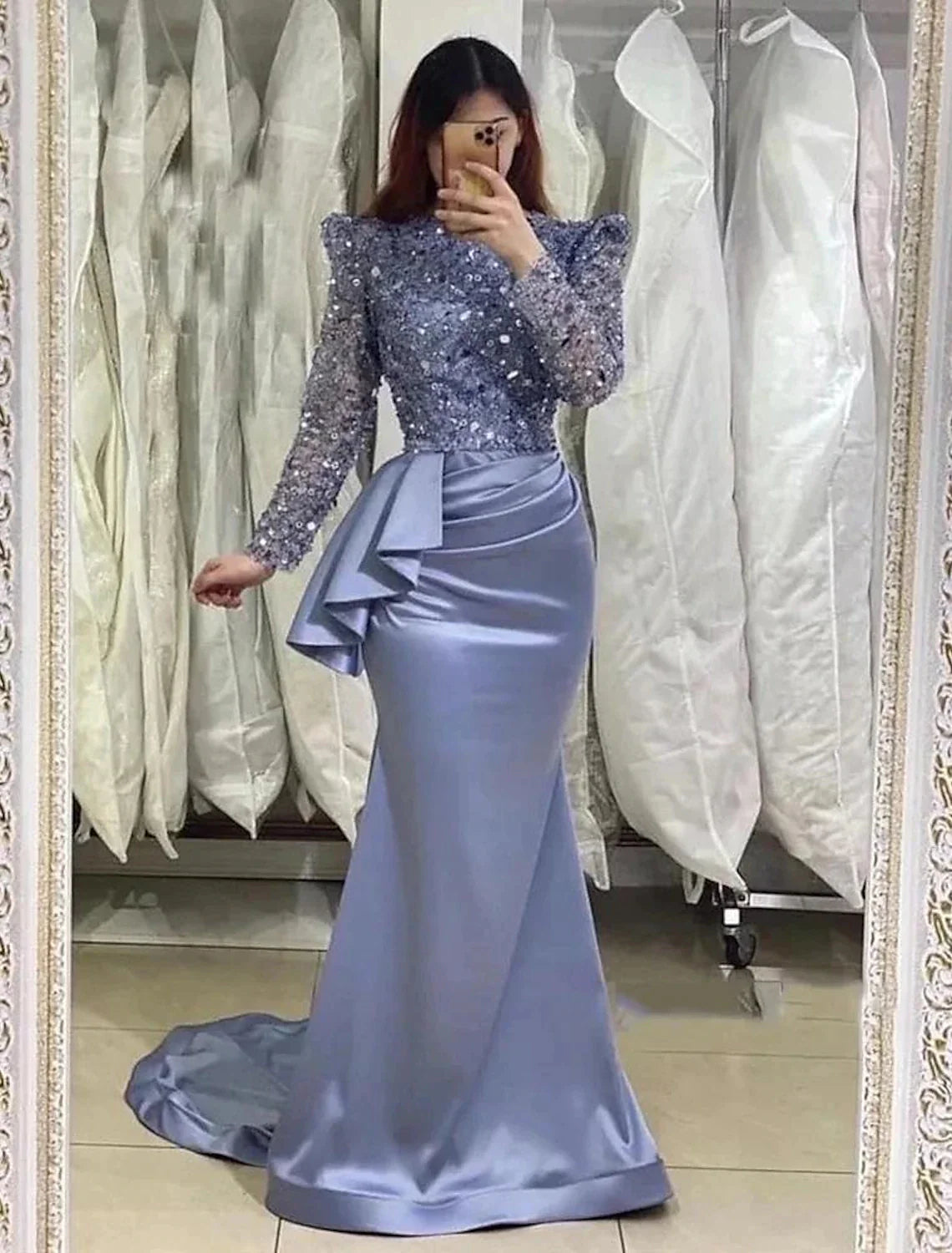 Etuikleid/Säulenkleid, elegantes Kleid, formelles schwarzes Kleid, knielang, 3/4-Ärmel, quadratischer Ausschnitt, Stretchstoff mit Federn